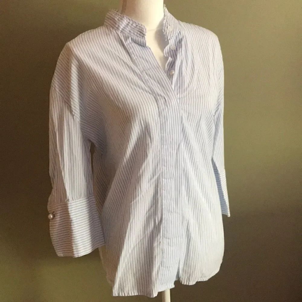 Who What Wear Light Blue Pin Striped Top!!